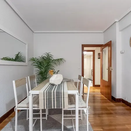 Politte Amplio & Garaje - El Casco Viejo A Tus Pies Bilbao