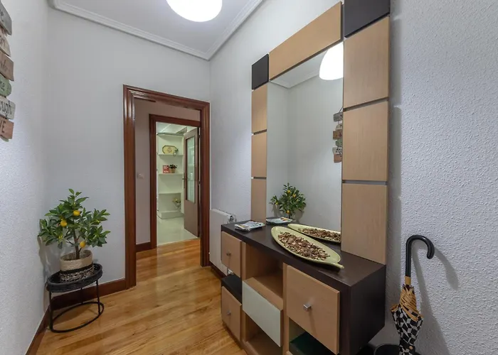 Politte Amplio & Garaje - El Casco Viejo A Tus Pies 빌바오