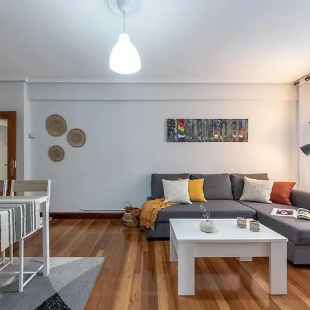 Politte Amplio & Garaje - El Casco Viejo A Tus Pies *