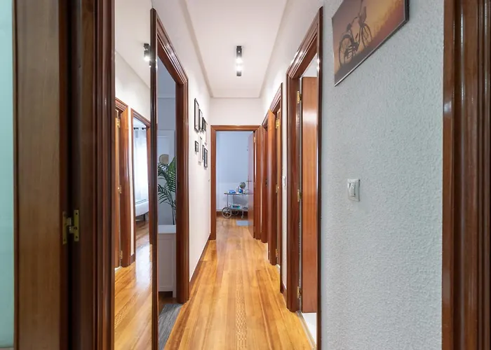 Politte Amplio & Garaje - El Casco Viejo A Tus Pies * Μπιλμπάο