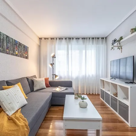 Politte Amplio & Garaje - El Casco Viejo A Tus Pies * بلباو