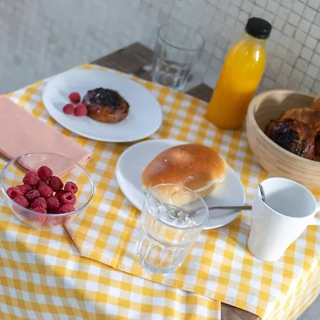 Politte Amplio & Garaje - El Casco Viejo A Tus Pies *