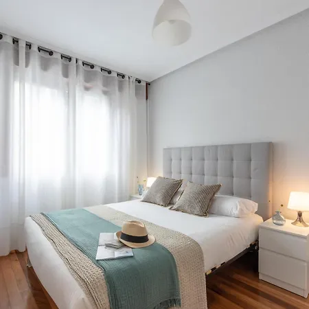 Politte Amplio & Garaje - El Casco Viejo A Tus Pies *