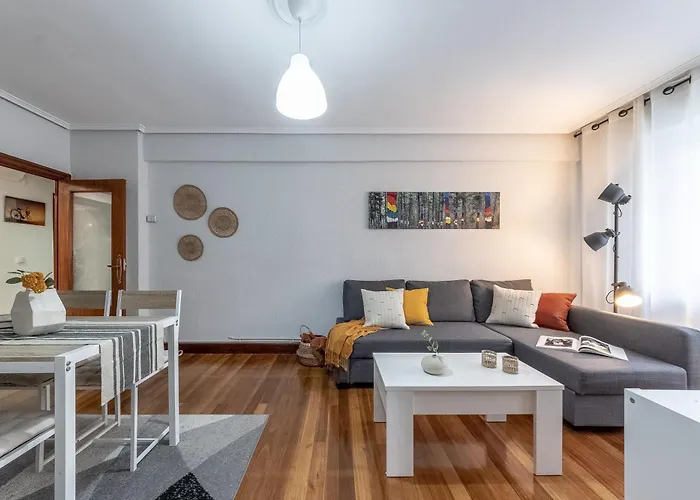 Politte Amplio & Garaje - El Casco Viejo A Tus Pies *